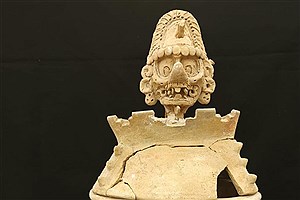 کشف مجسمۀ عجیب و ترسناک از خدای مایاها