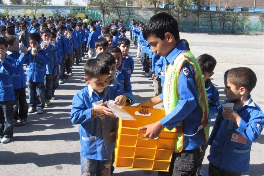 شروع توزیع شیر رایگان در مدارس ابتدایی مازندران