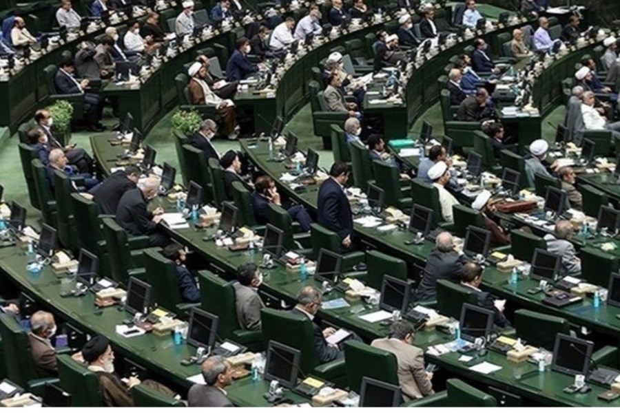 تصویر شمارش مجدد آرا مجلس را ملتهب کرد + عکس