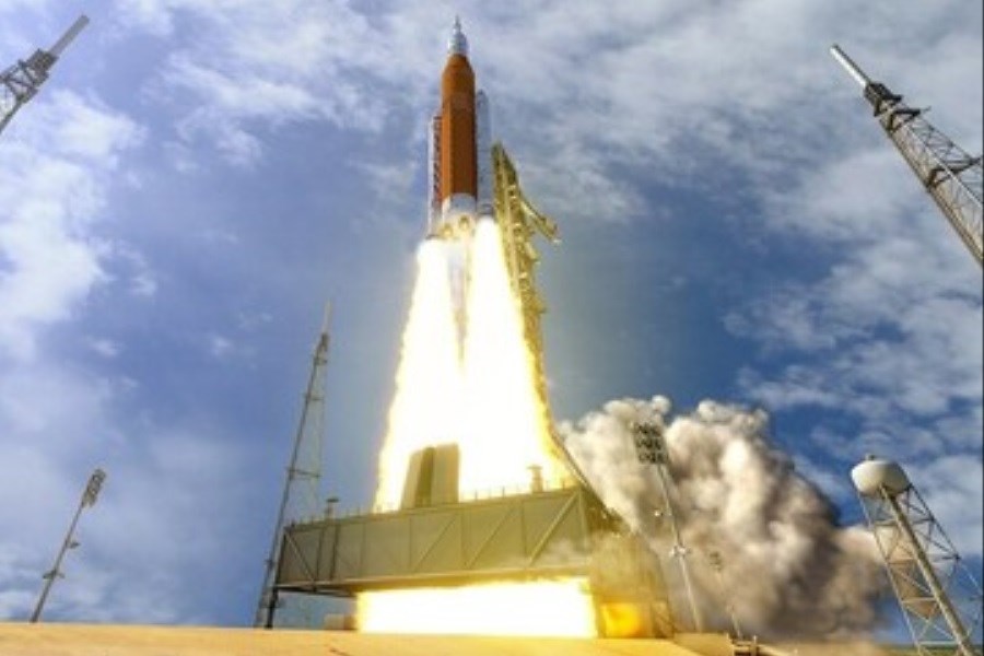 تصویر موشک ۱۳ میلیارد دلاری ماموریت «آرتمیس» +عکس