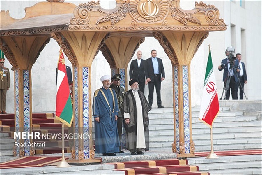 تصویر مراسم استقبال رسمی رئیس جمهور ایران از پادشاه عمان