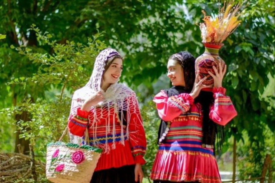 زیبایی لباس محلی زنان گیلانی &#47; تصاویر