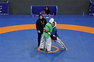 سرمربی تیم ملی کشتی آلیش بانوان مدالش را به شهید ضرغام اهدا کرد