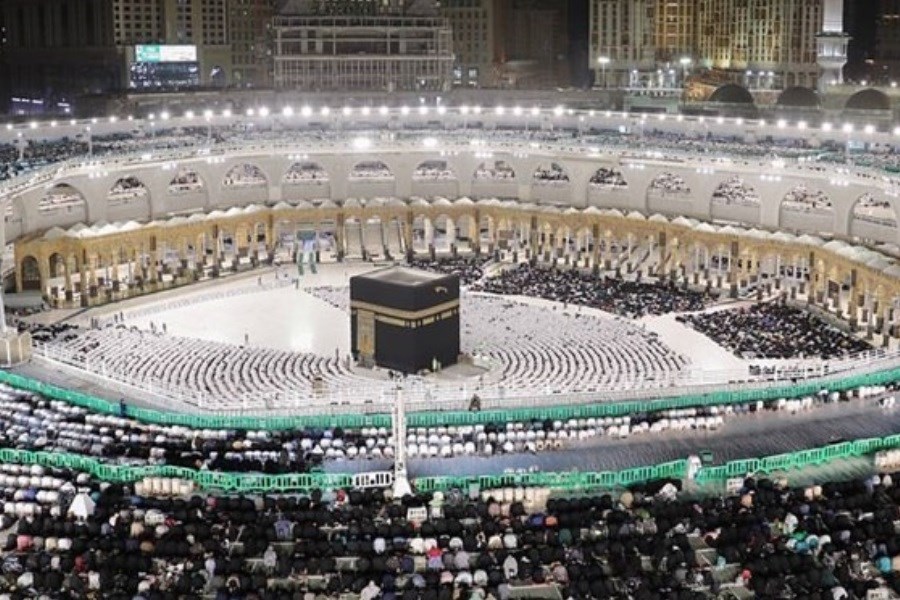 تصویر یک میلیون و 300 هزار زائر حج تمتع وارد عربستان شدند