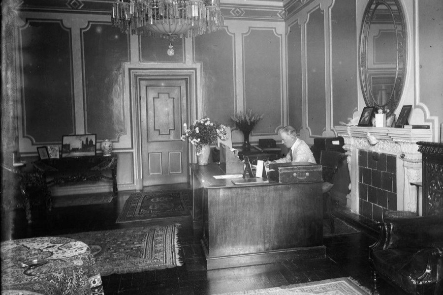 تصاویری از فضای داخلی سفارت بریتانیا در دوره قاجار&#47; عکس