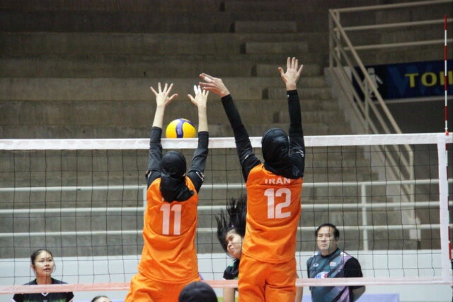 تصویر شکست دختران والیبالیست ایران مقابل ژاپن