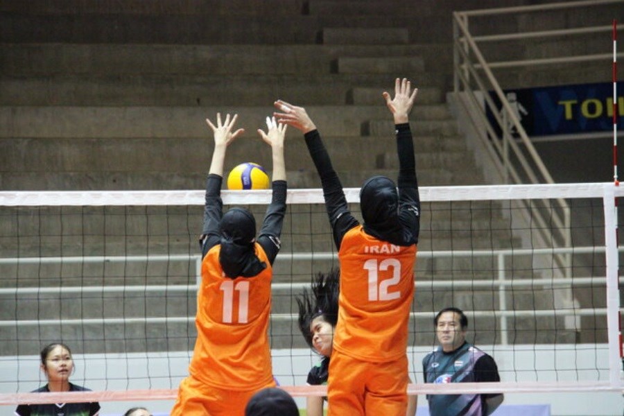 تصویر صعود دختران والیبال ایران به جمع هشت تیم برتر آسیا