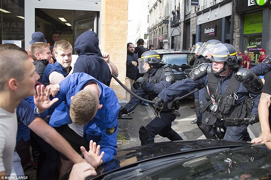 تصویر شورش فرانسه و تبیین‌های وارونه!
