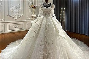 لباس عروس یک و نیم برابر وزن خود عروس