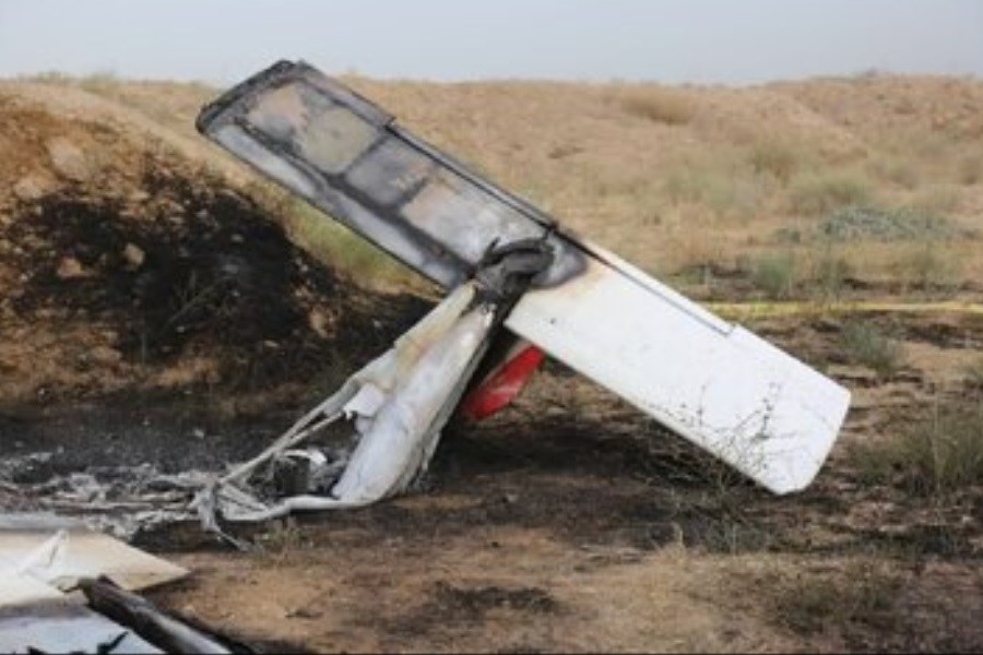 تصویر اولین تصاویر سقوط هواپیمای آموزشی در کرج