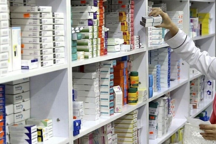ضوابط توزیع اینترنتی دارو تا پایان سال ابلاغ خواهد شد
