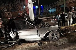 3 کشته بر اثر برخورد خودرو با تیر چراغ برق