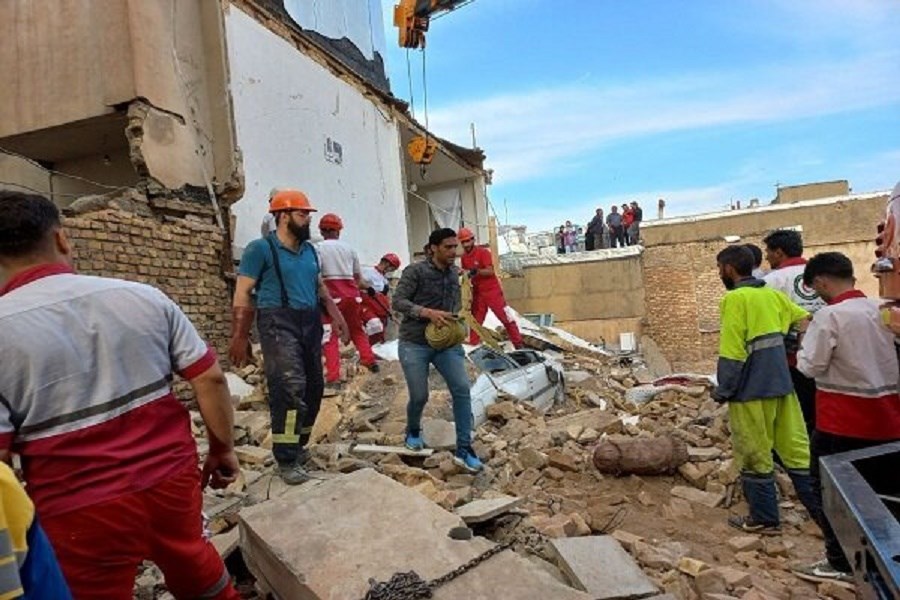 تصویر جزئیات انفجار و ریزش ساختمان در ملارد