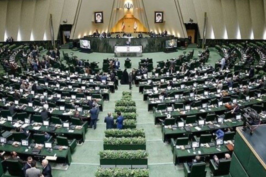 تصویر مجلس با استعفای نادران مخالفت کرد