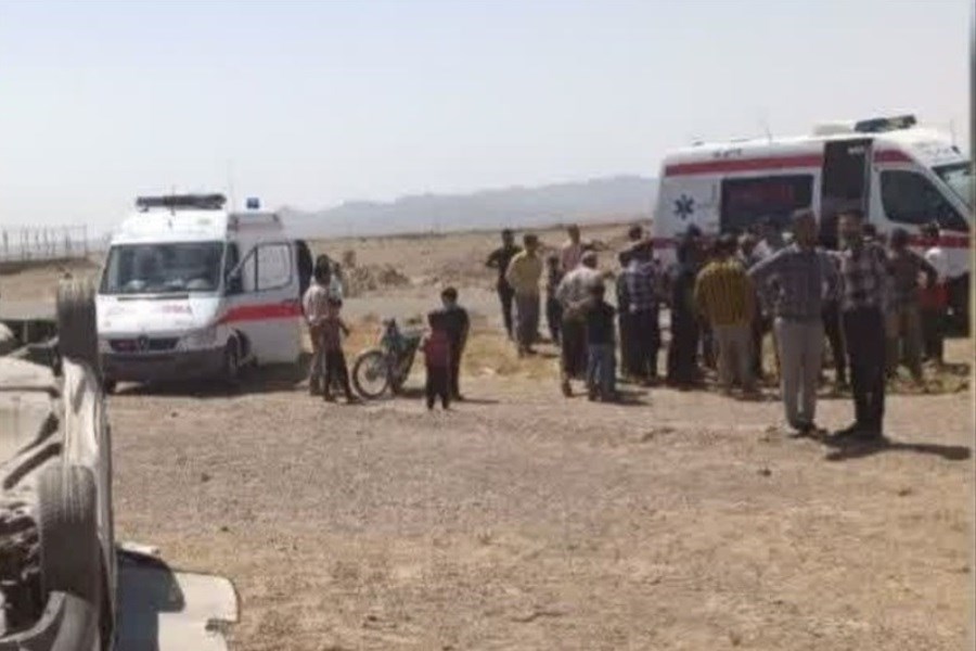 تصویر مصدومیت ۳۱ زا‌ئر بر اثر تصادف در مرز چذابه