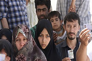 تعداد مهاجران غیرقانونی افغان در ایران نگران کننده است؟&#47; چرا آمار وزیر کشور همان 5میلیون نفر سابق است؟