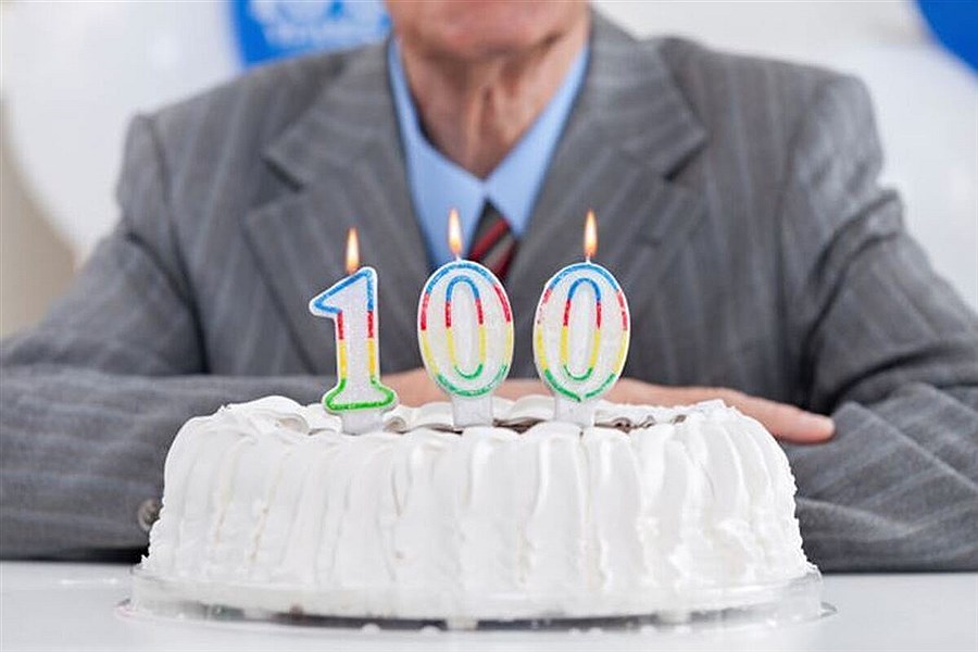 تصویر آیا می‌خواهید تا ۱۰۰ سالگی سالم زندگی کنید؟ توصیه‌هایی برایتان دارم