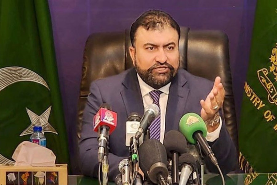 هشدار وزیر کشور پاکستان به مهاجران افغان