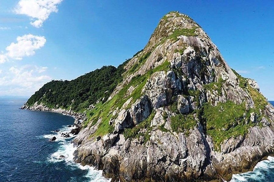تصویر مرگبارترین جزیره دنیا که بازدید از آن ممنوع است!