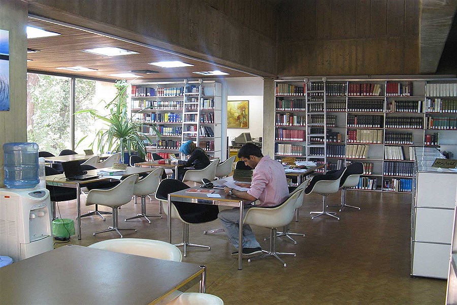 عضویت رایگان در کتابخانه فرهنگسرای تخصصی به مناسبت هفته کتاب و کتابخوانی