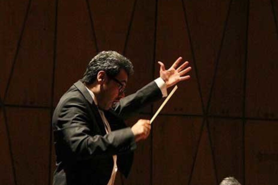 تصویر کنسرت رهبر ارکستر ایرانی در کانادا