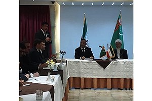 نشست ادبی شاعران ترکمنستان در اصفهان برگزار شد