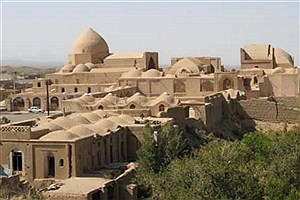 هفت بنای شاخص شهرستان اردستان نیازمند مرمت اضطراری