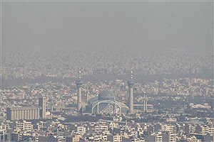 آسمان اصفهان همچنان خاکستری