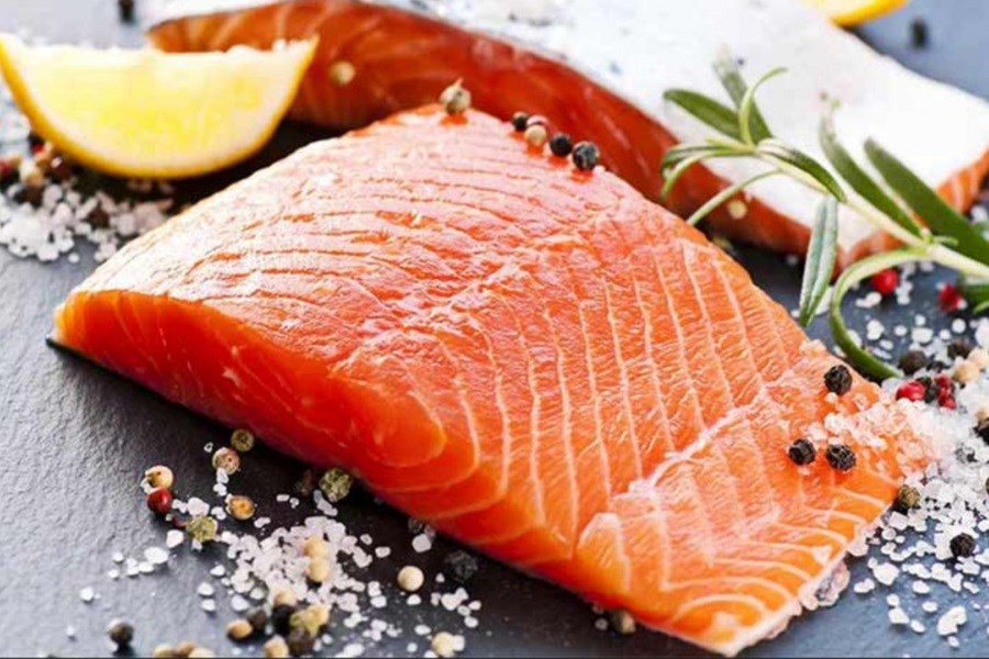 عوارض خوردن ماهی با غذاهای ممنوعه چیست؟