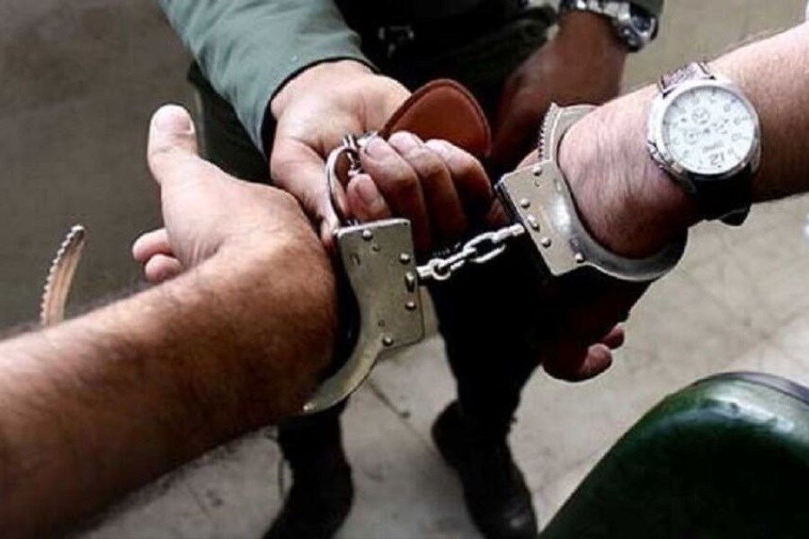 تصویر دستگیری هشت نفر سارق و مالخر در خوی