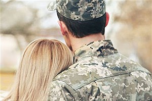 مزایا و چالش‌های ازدواج با یک فرد نظامی