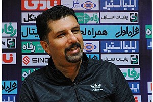حسینی سرمربی تیم فوتبال آلومینیوم ارک: فوتبال امروز برای ما چرخید