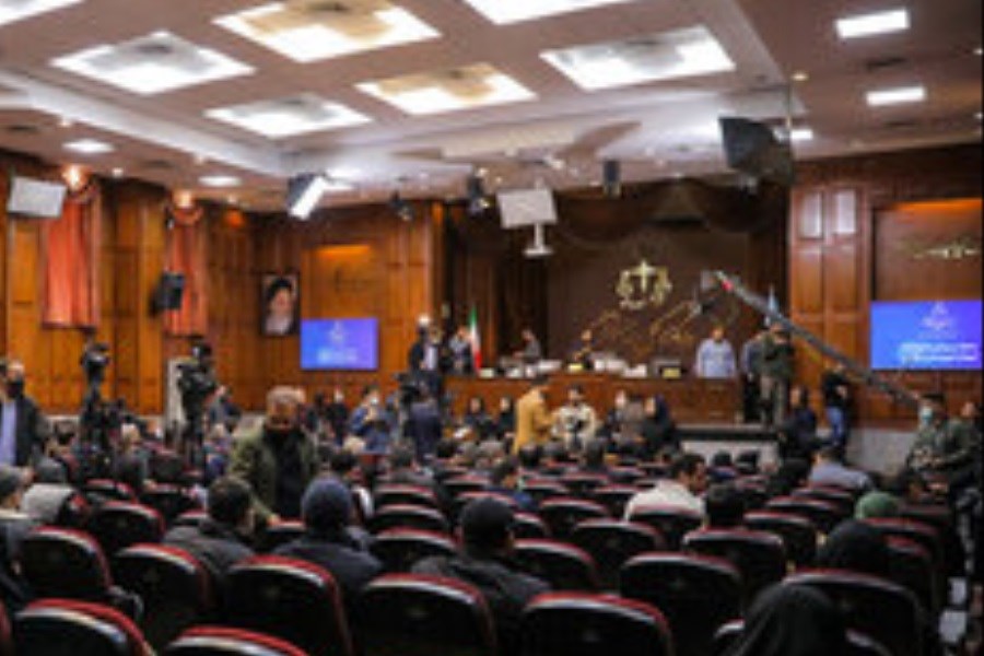 تصویر انتقاد کیهان از قاضی پرونده منافقین