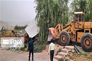 تخریب ساخت و سازهای غیرمجاز در چهارباغ