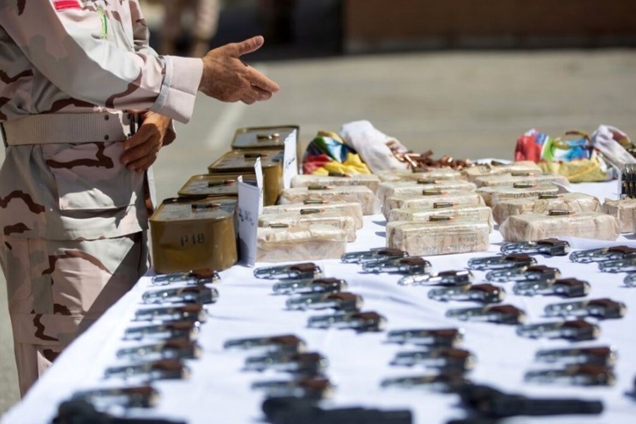 تصویر کشف مهمات انتحاری تیم تروریستی جیش الظلم در شهرستان راسک