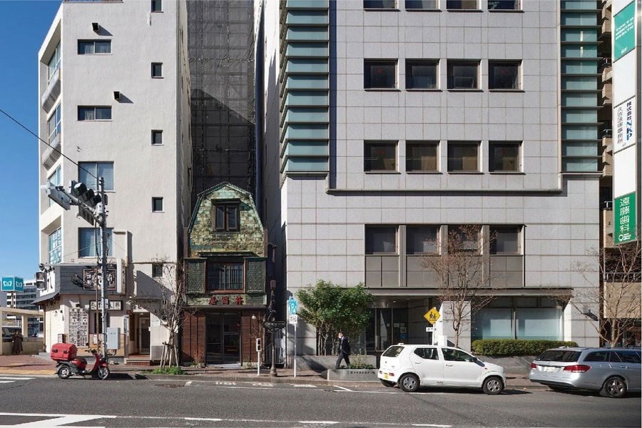 تصویر ساختمان مسی؛ یکی از معروف‌ترین سازه‌های ژاپن در توکیو+تصاویر