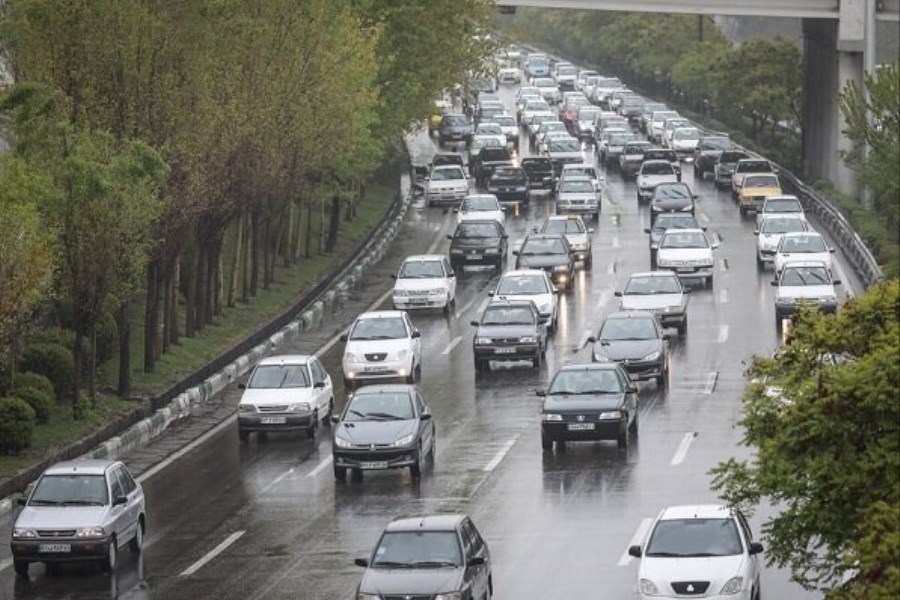 تصویر بارش باران و باز هم ترافیک در تهران