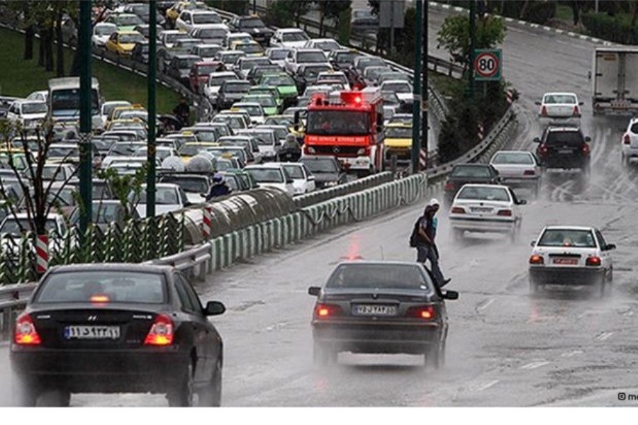 قفل شدن خیابان‌های تهران در روزهای بارانی