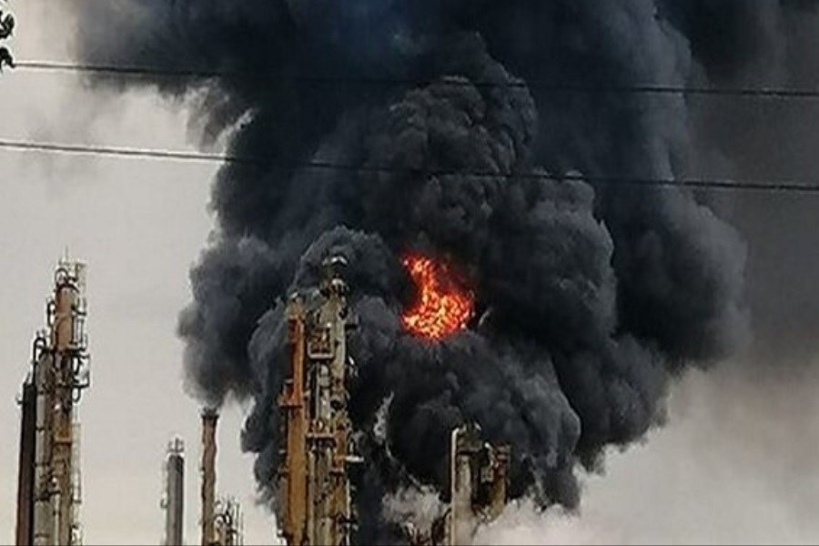 تصویر پالایشگاه نفتی روسیه مورد حمله قرار گرفت