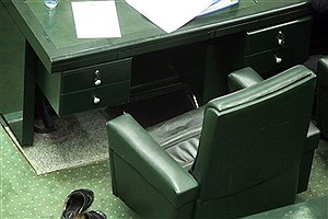 چند نفر برای هر کرسی نمایندگی مجلس رقابت می‌کنند؟
