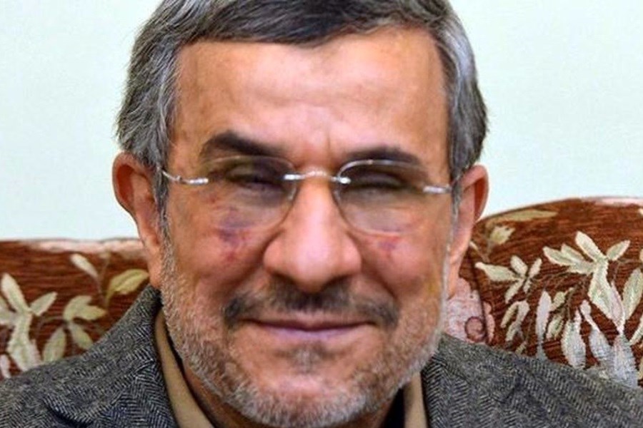 علت تغییر چهره احمدی‌نژاد چیست؟