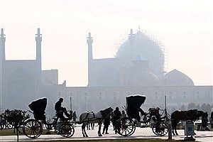 هوای اصفهان در هشت ایستگاه ناسالم می باشد