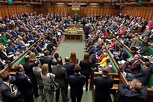 آشوب در پارلمان انگلیس بر سر طرح حمایت از آتش‌بس غزه