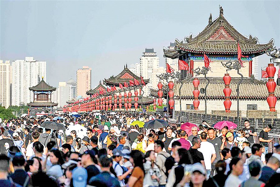 تصویر همه چین در خدمت «توریسم ۲۰۳۲»&#47;برنامه دومین اقتصاد جهان برای تبدیل به «مقصد اول توریست‏‏‌ها»