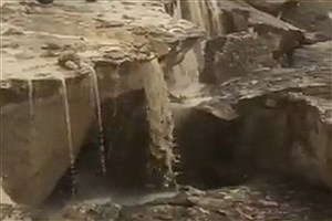 فیلم &#47; بارش‌ باران در قشم آبشار درست کرد