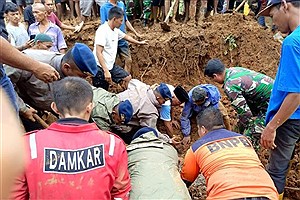 دست کم ۲۰ نفر کشته و مصدوم در پی رانش زمین در غرب اندونزی