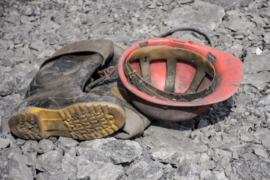 تصویر صدور حکم قطعی پرونده حادثه فوت ۶ کارگر معدن رزمجاه طرزه دامغان