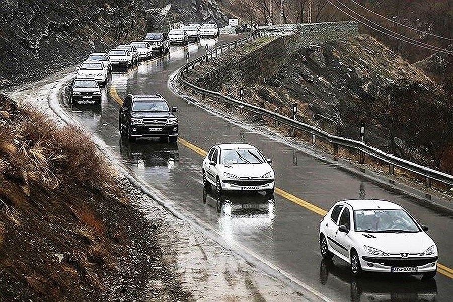 تصویر جاده‌های ۱۱ استان بارانی است&#47; ترافیک شنگین در بعضی محورها
