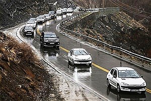 جاده‌های ۱۱ استان بارانی است&#47; ترافیک شنگین در بعضی محورها