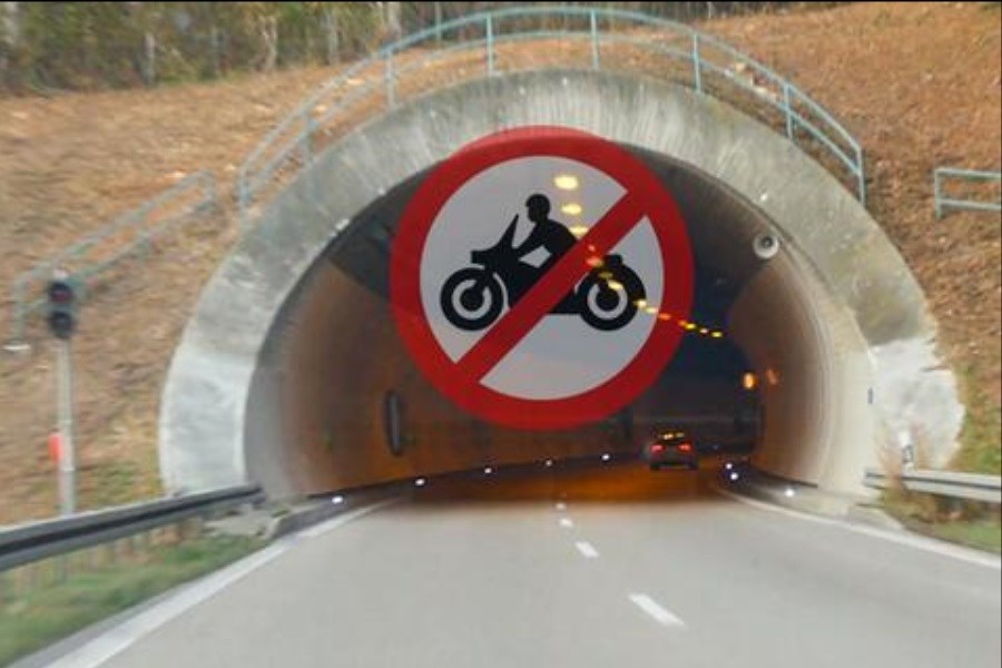 تصویر تردد موتورسیکلت در تونل‌های شهری ممنوع شد